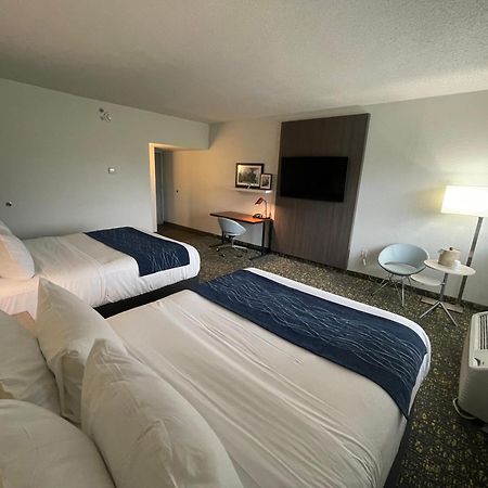 Saint Louis Airport Hotel Woodson Terrace Buitenkant foto