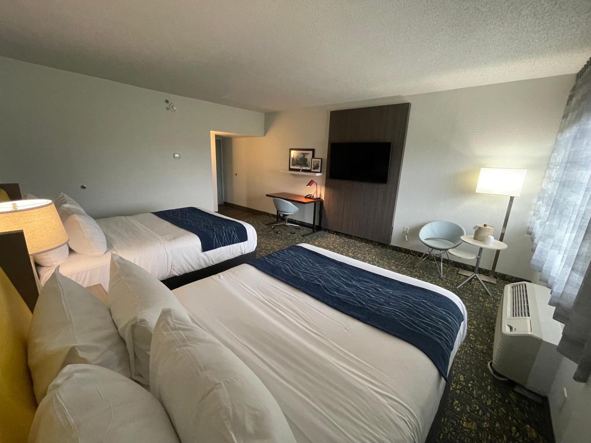 Saint Louis Airport Hotel Woodson Terrace Buitenkant foto