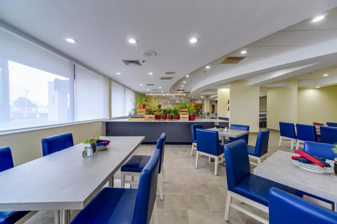 Saint Louis Airport Hotel Woodson Terrace Buitenkant foto