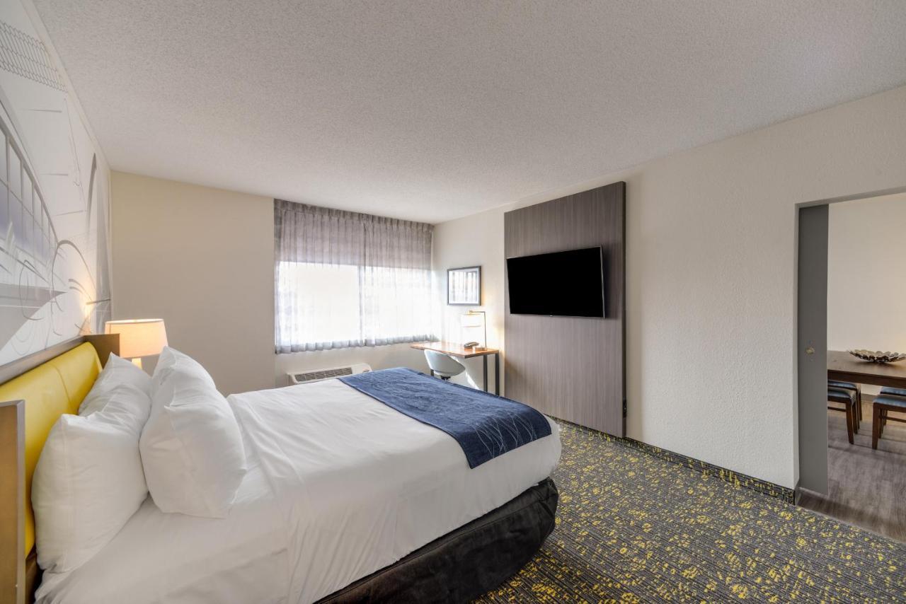 Saint Louis Airport Hotel Woodson Terrace Buitenkant foto