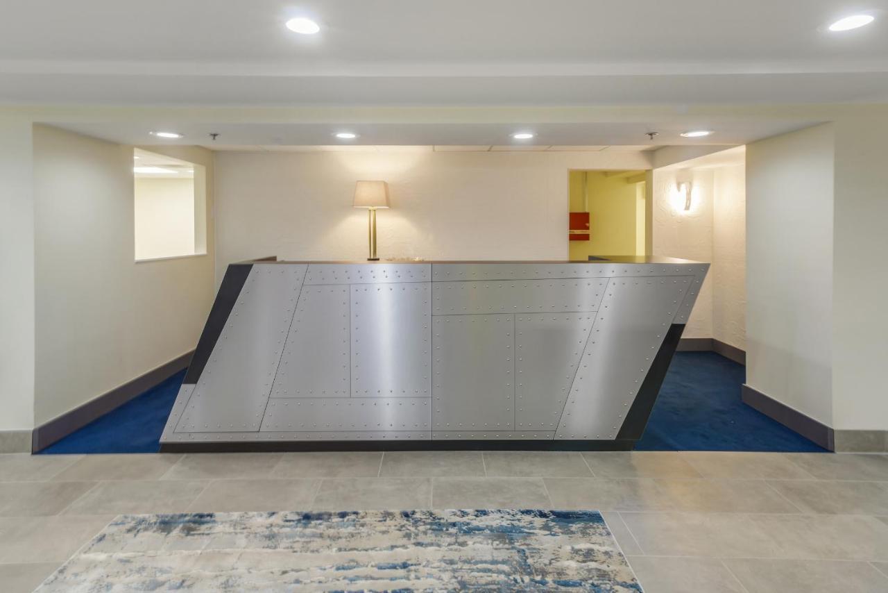 Saint Louis Airport Hotel Woodson Terrace Buitenkant foto